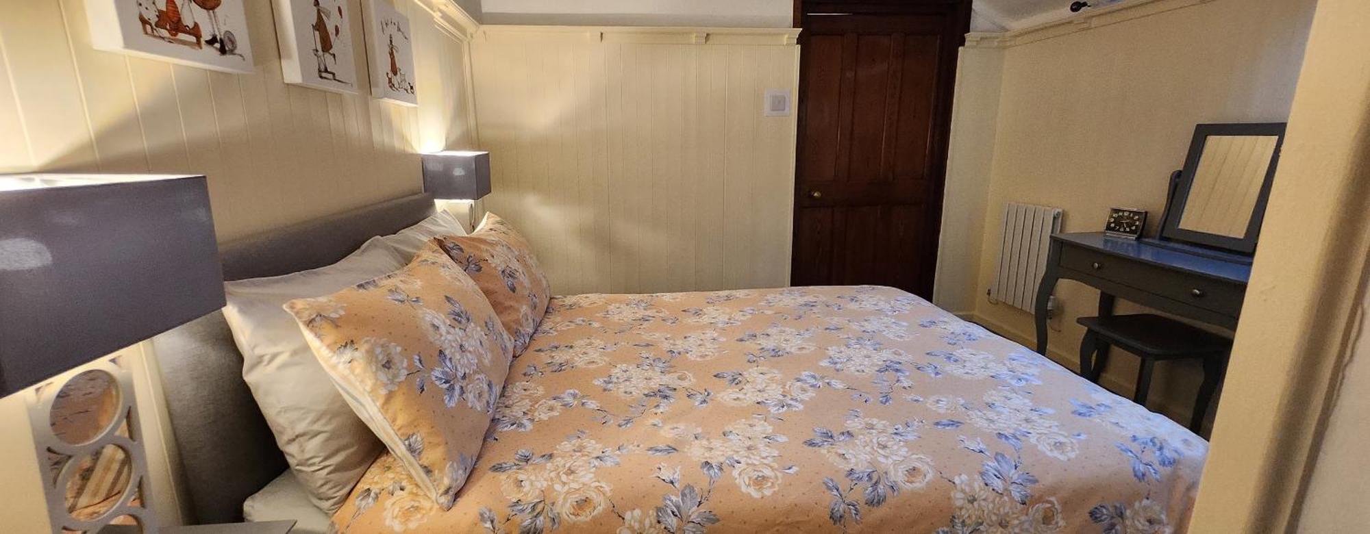 Modern And Spacious 2 Bedroom Apartment With Free Parking Llansantffraid Llansantffraid Glyn Ceiriog Exterior photo